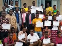 Remise d'attestations aux participants